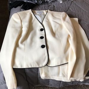 Kasper 2 piece suit